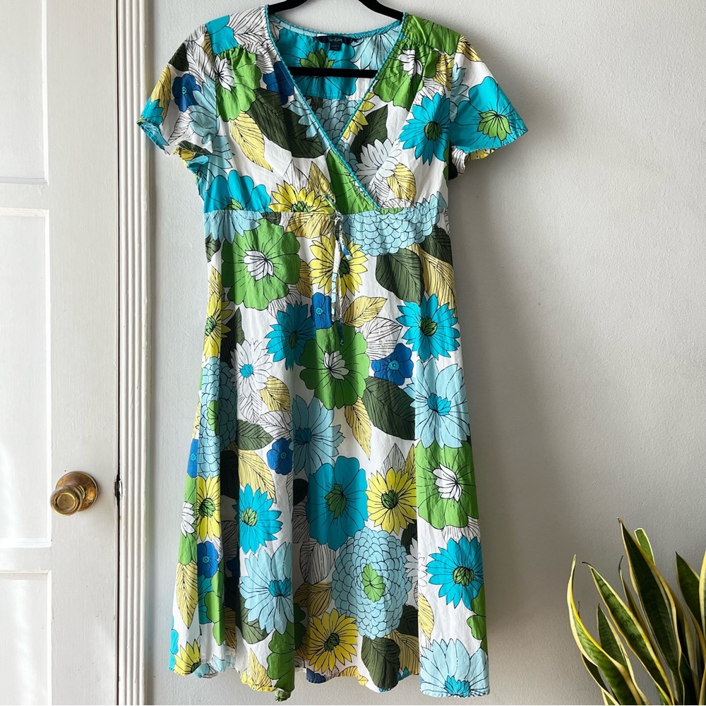 Boden• Zinnias In Blue 100%Cotton Empire Tie Waist Dress• size 8/10 Medium